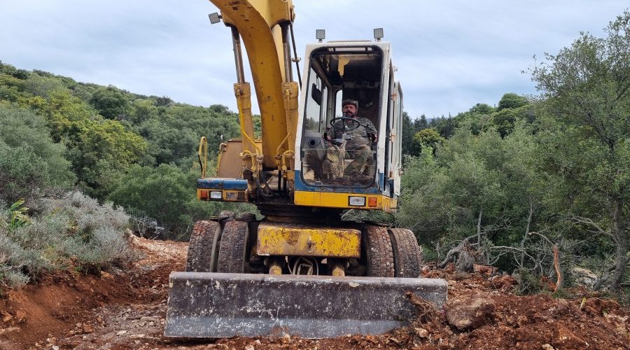 bakatsis excavator gavalochori